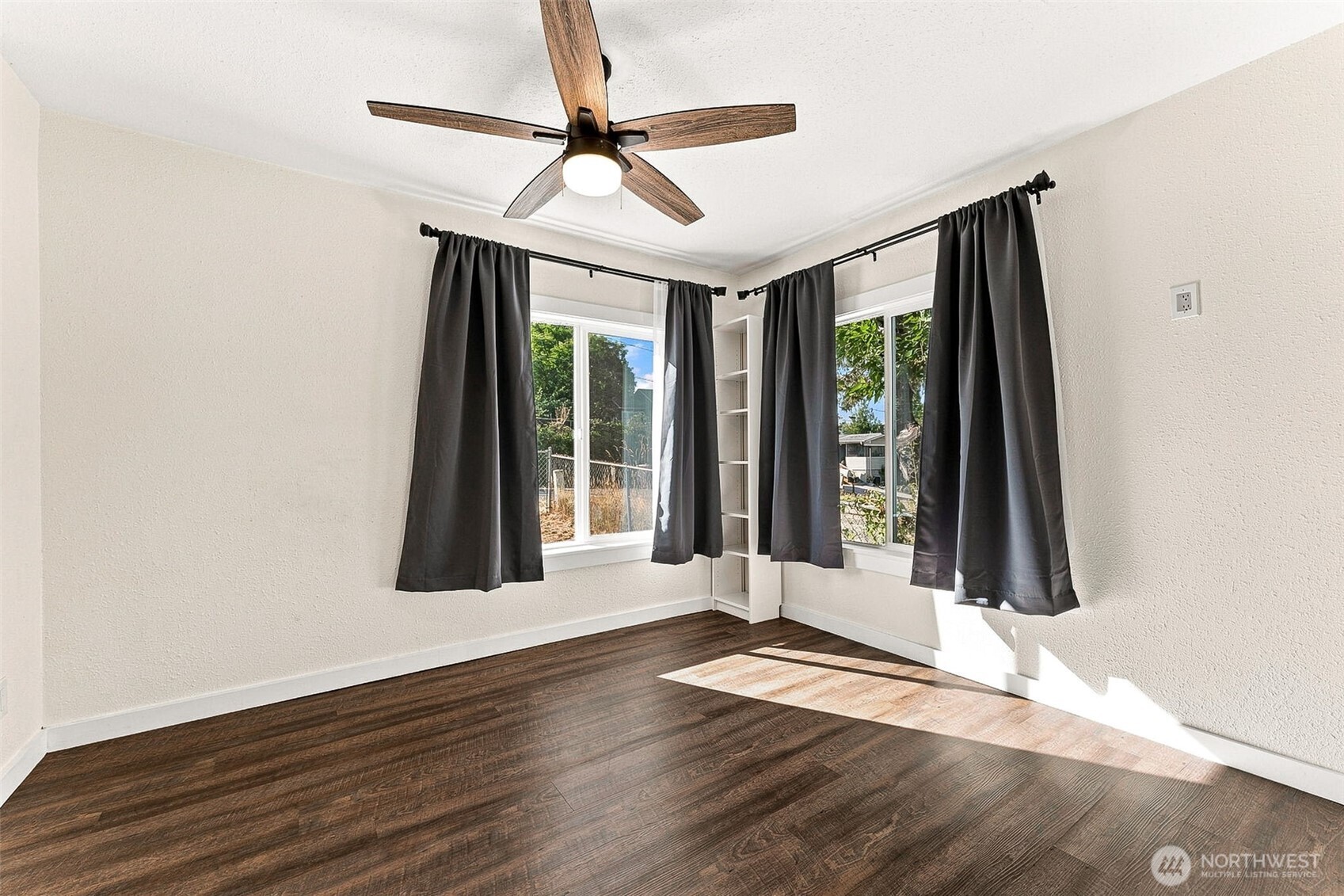 1435 Garrison Avenue Property Photo 11