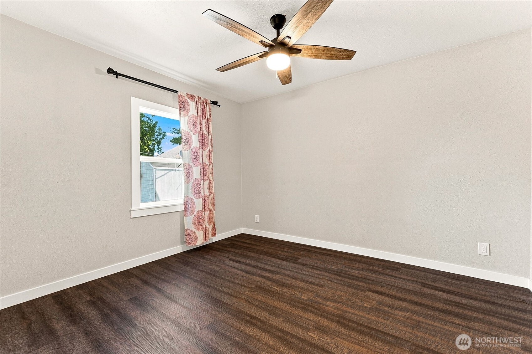1435 Garrison Avenue Property Photo 15