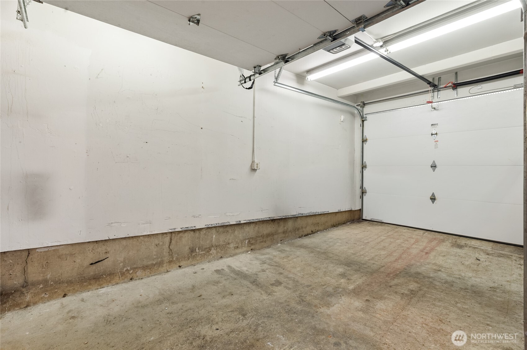 6300 Roosevelt Way Property Photo 17