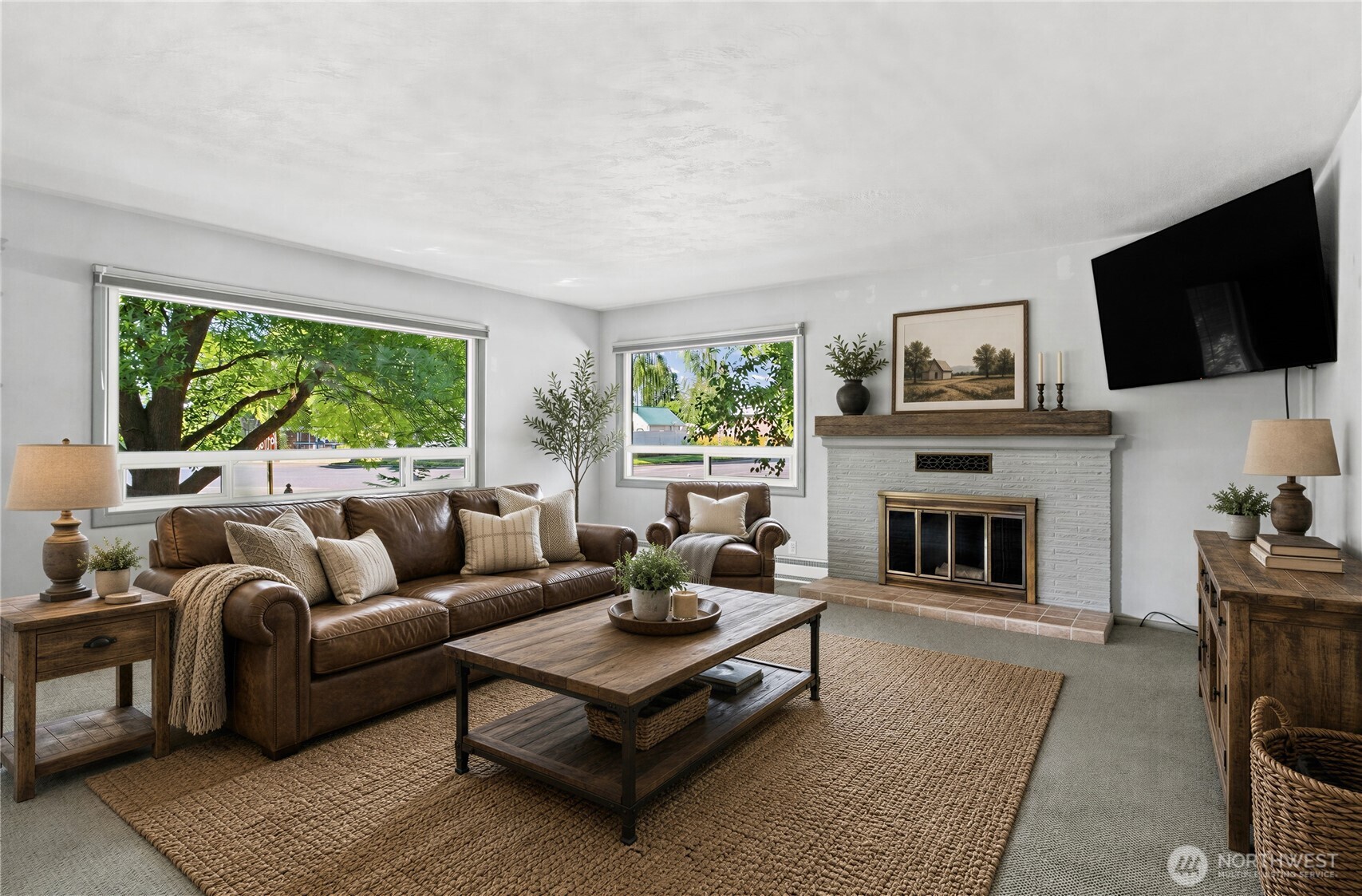 300 E Birch Street Property Photo 6