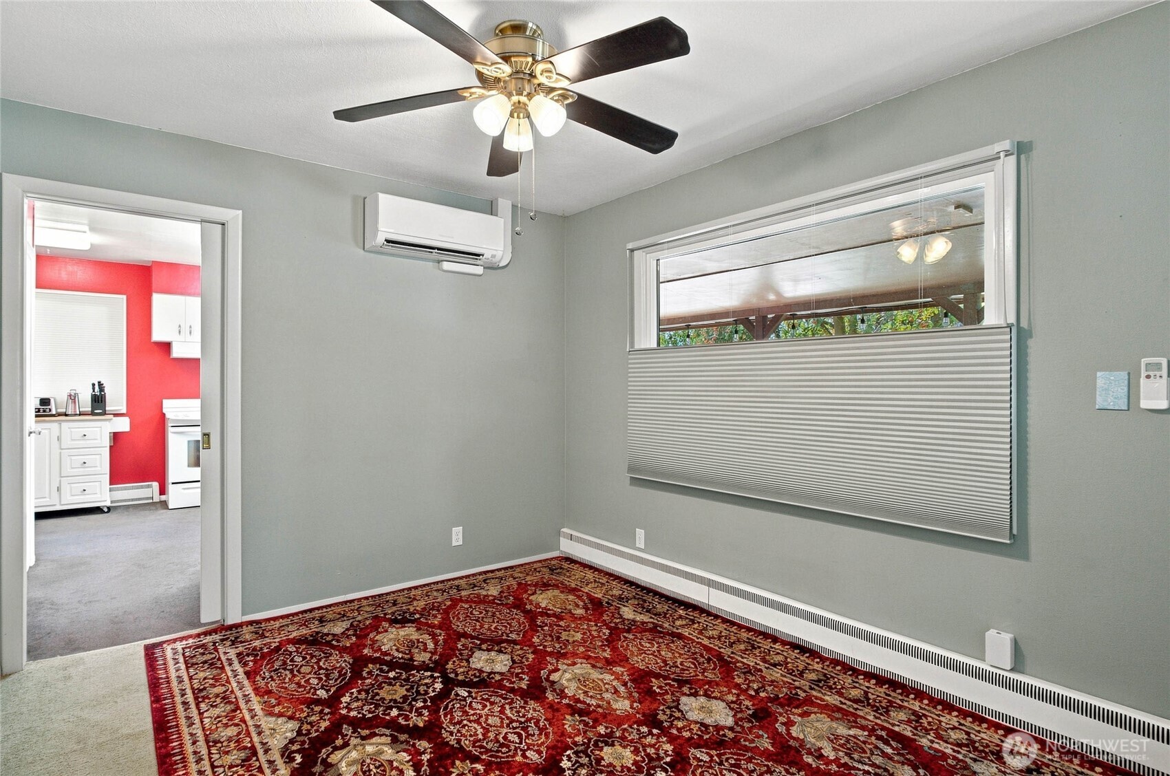 300 E Birch Street Property Photo 12