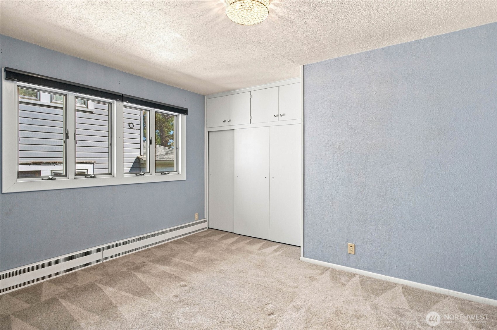 300 E Birch Street Property Photo 19