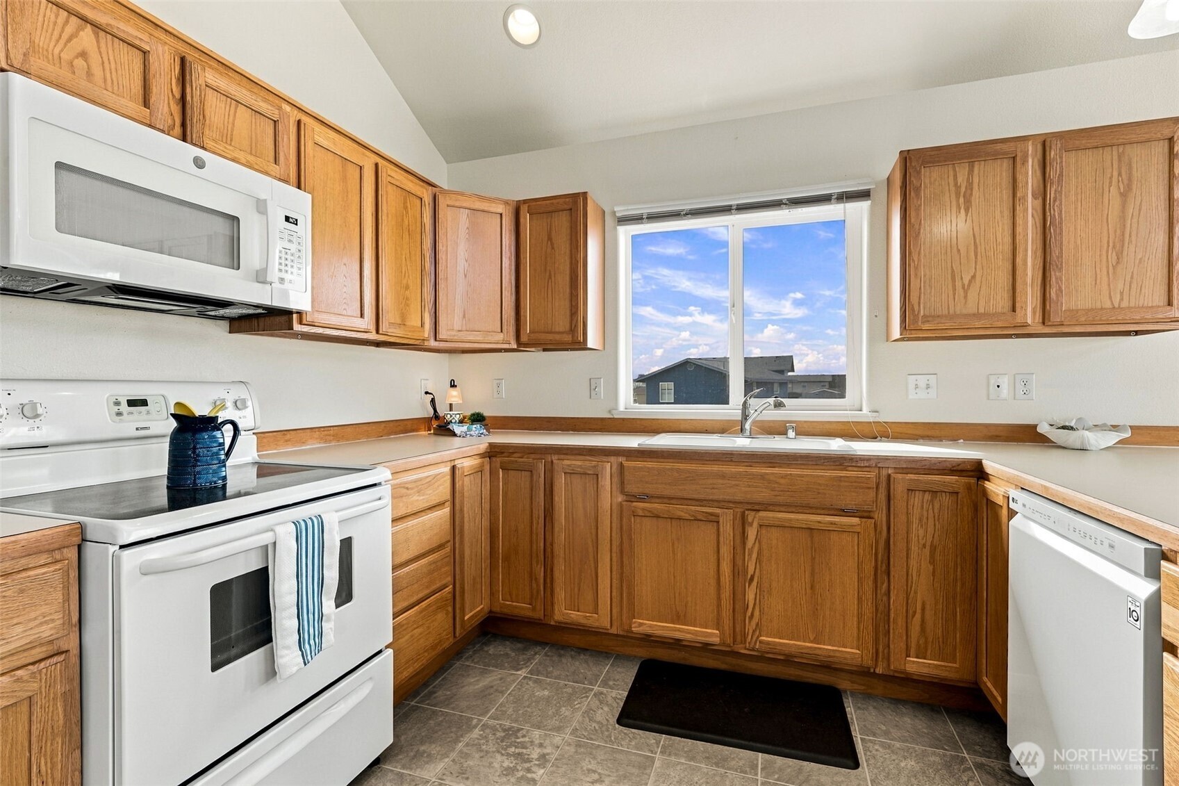1400 Ocean Shores Boulevard Property Photo 10