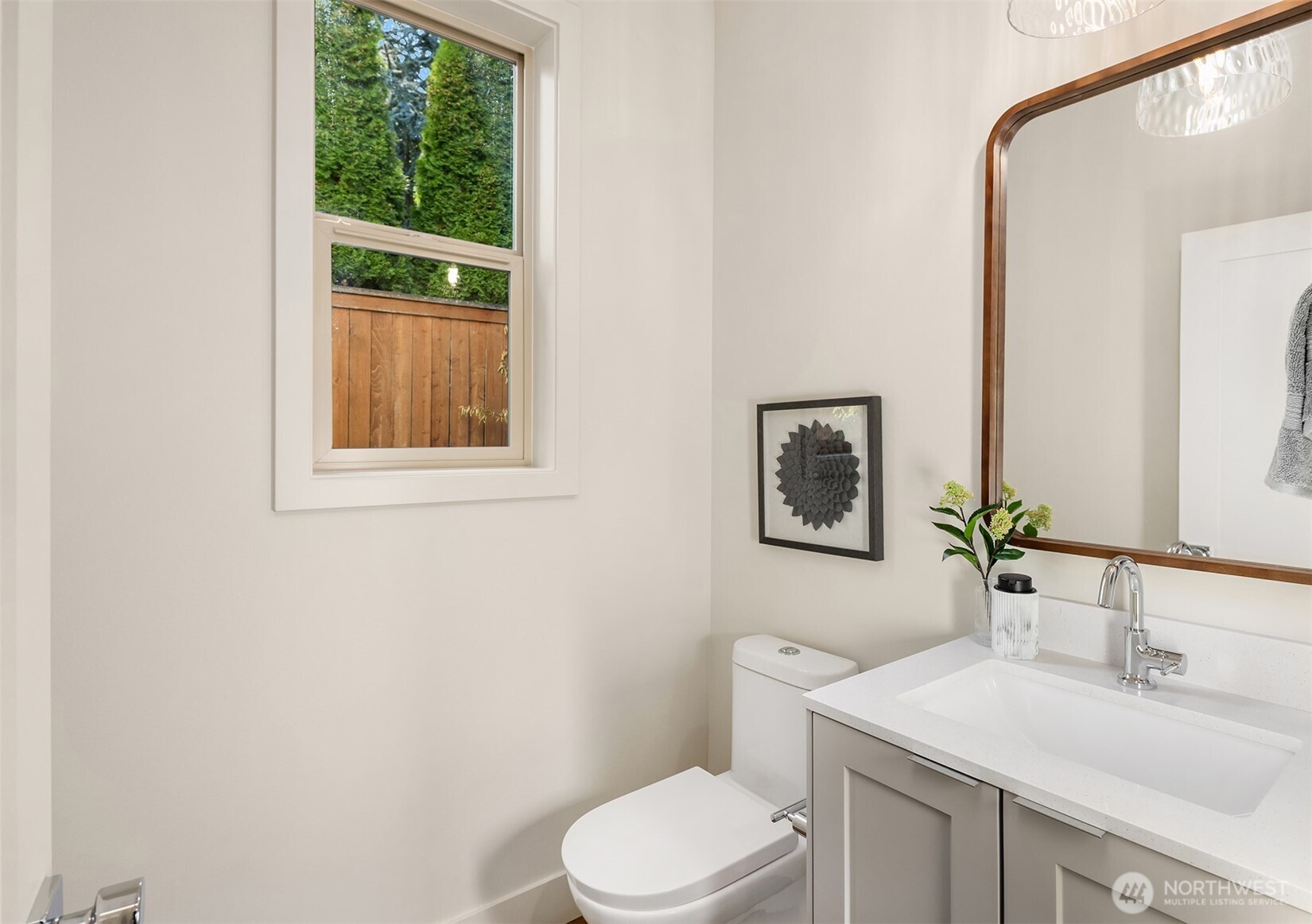 641 18th Avenue Property Photo 8