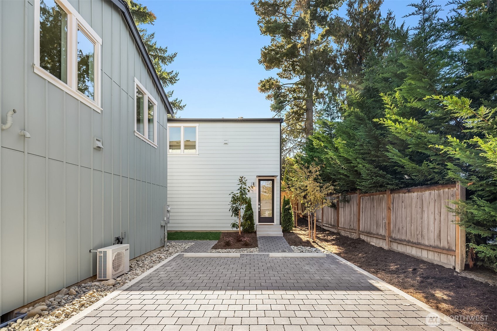 641 18th Avenue Property Photo 14