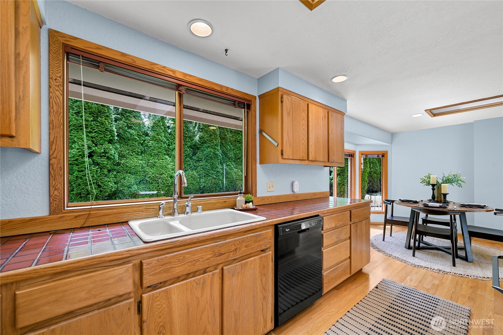 208 Hawthorn Road Property Photo 13
