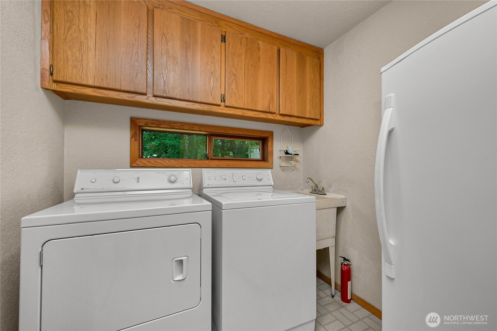 208 Hawthorn Road Property Photo 30