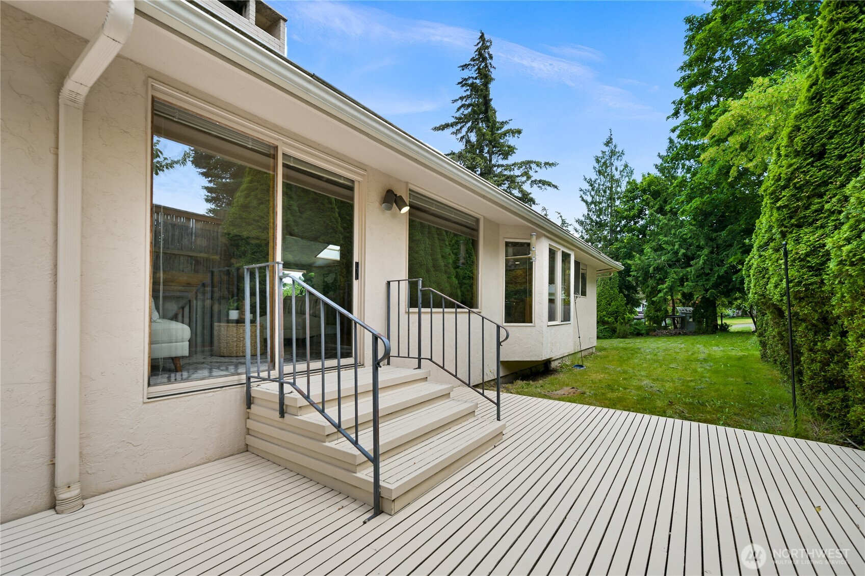 208 Hawthorn Road Property Photo 36