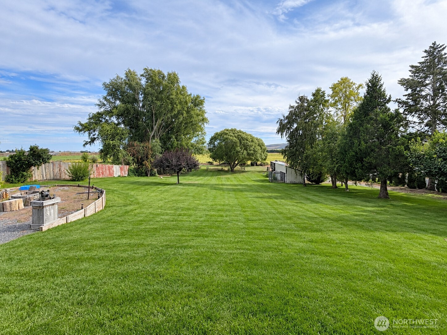 2207 W Parks Lane Property Photo 6