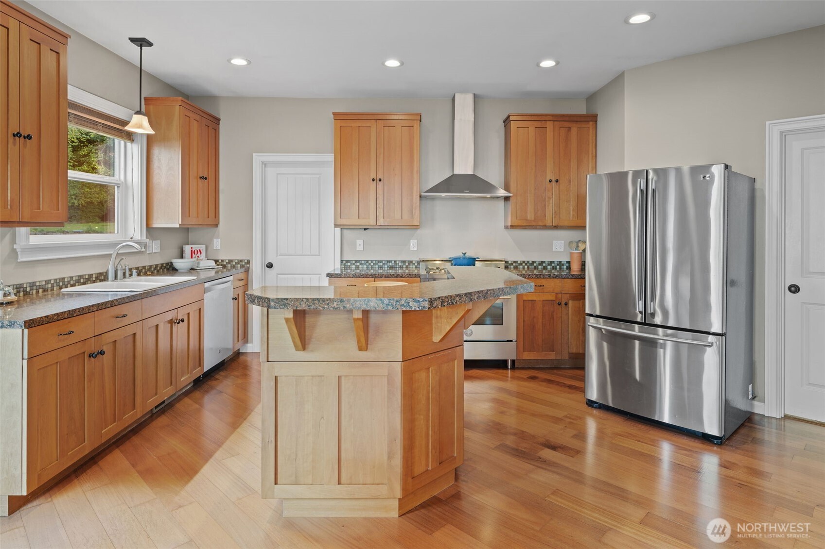 10506 122nd Street Property Photo 13