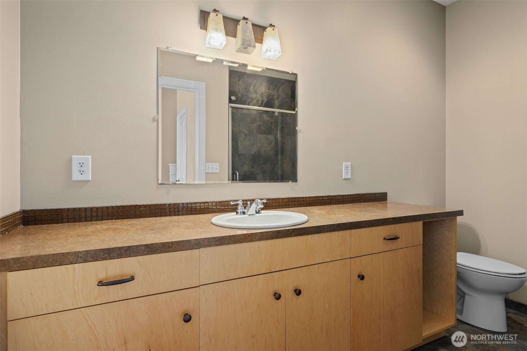 10506 122nd Street Property Photo 24