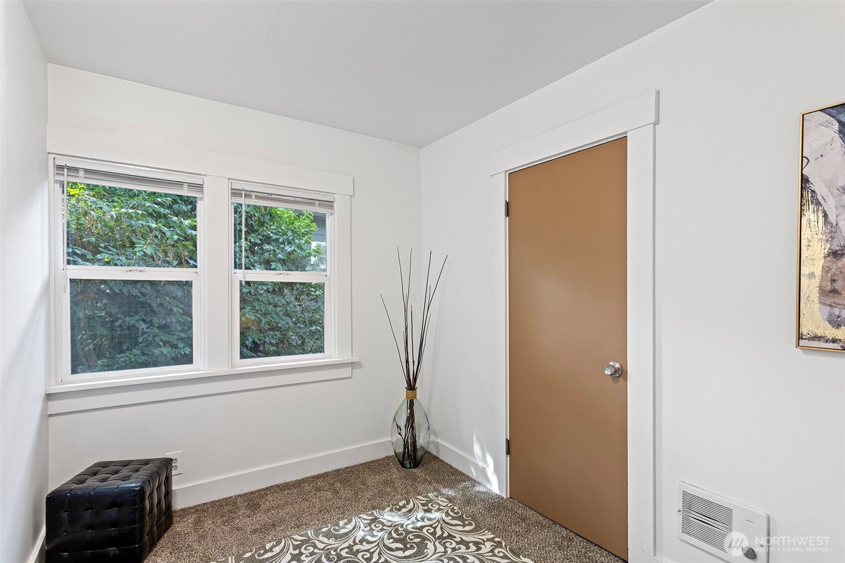 2307 E Columbia Street Property Photo 16