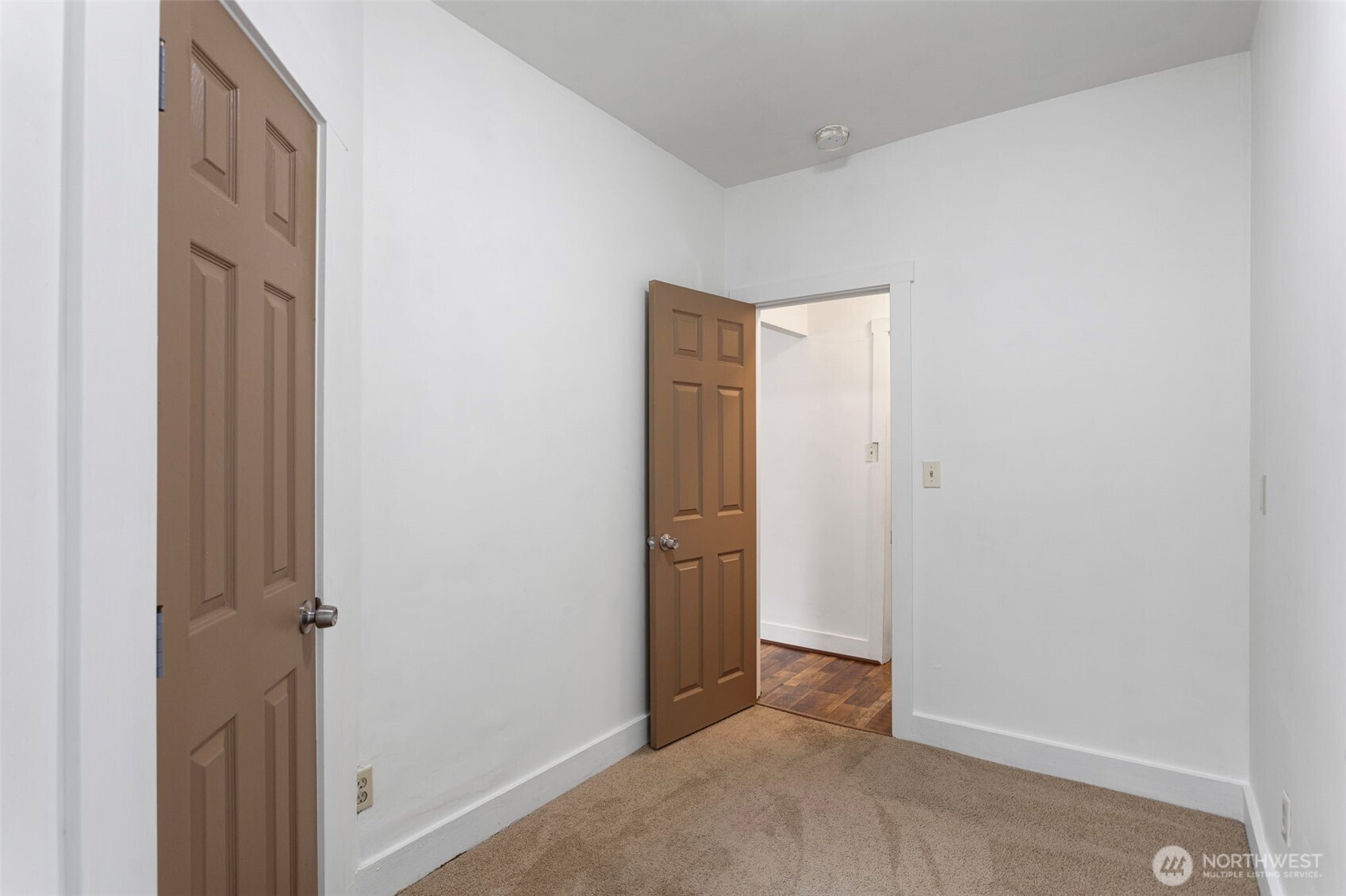 2307 E Columbia Street Property Photo 24