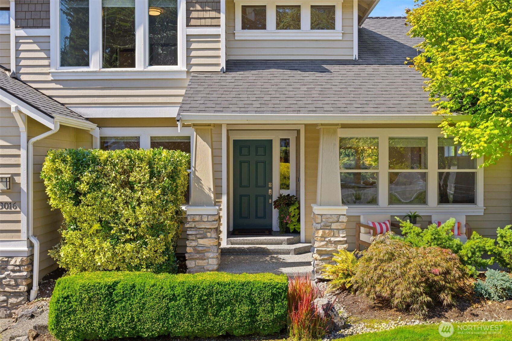 13016 175th Drive Property Photo 2