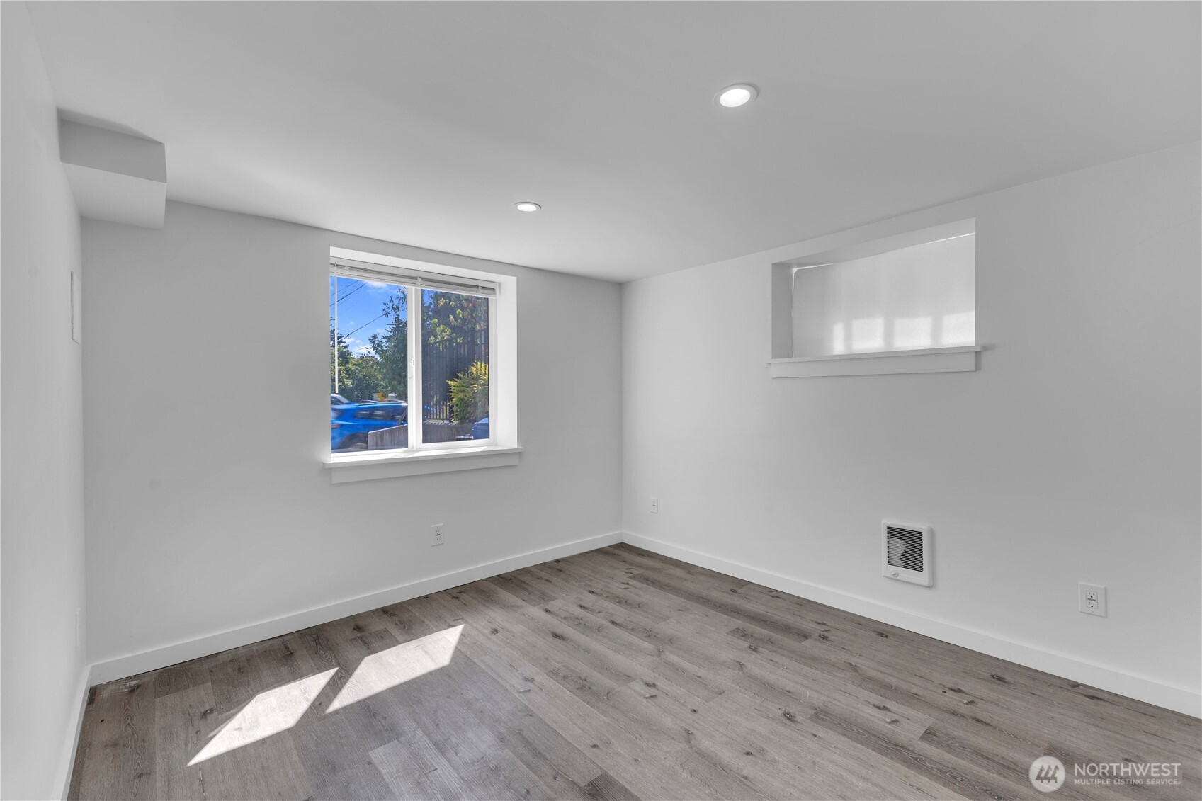 250 Ne 50th Street Property Photo 34