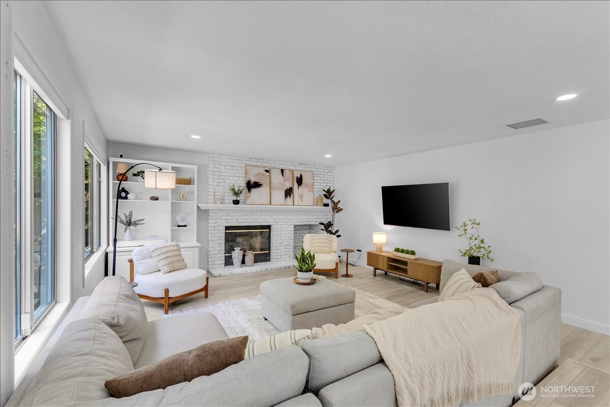 12903 176th Place Property Photo 13