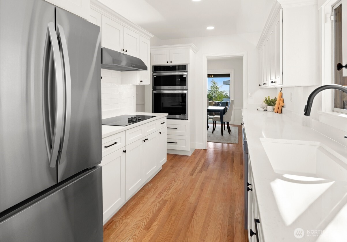 2527 Westmont Way Property Photo 10