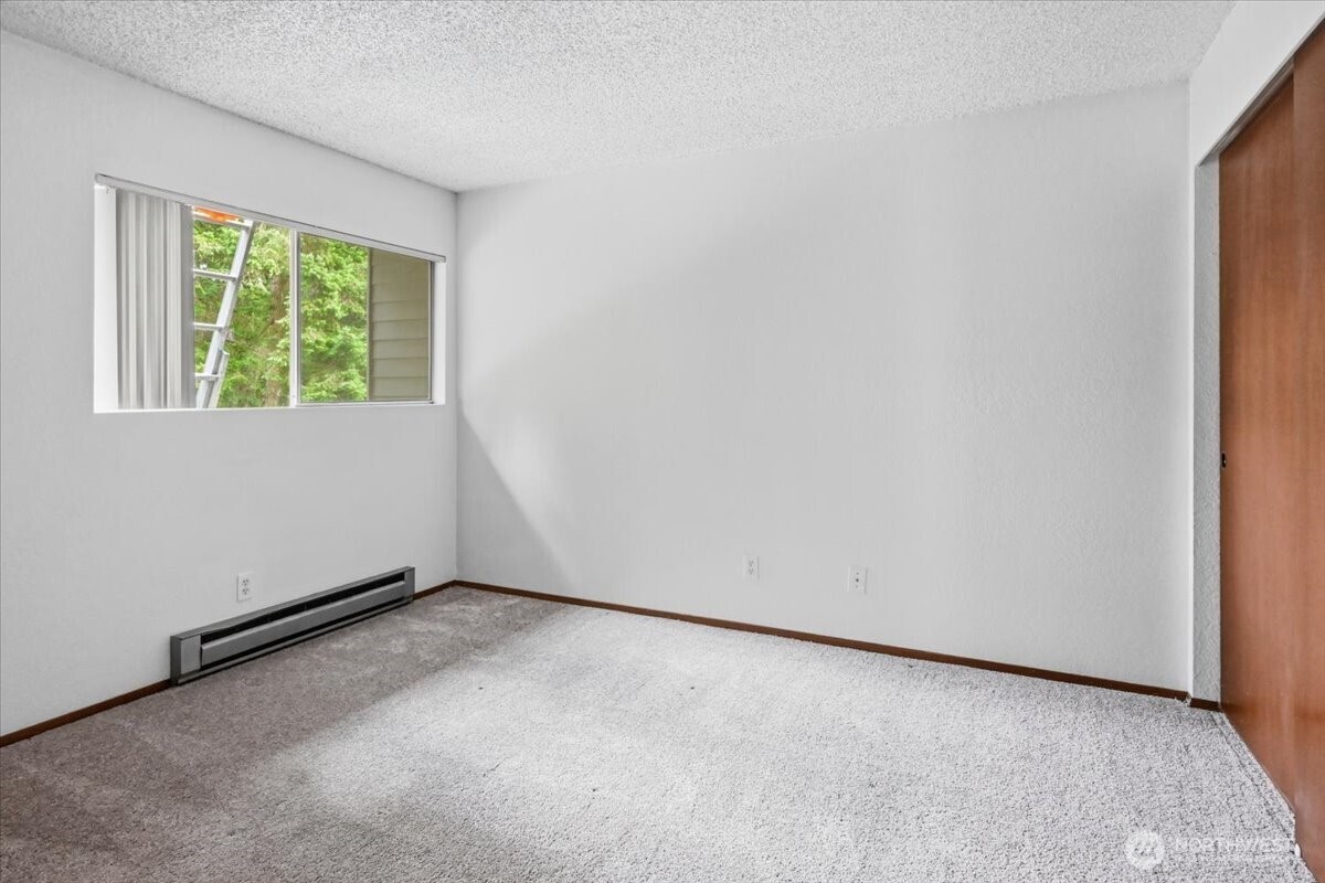 19433 28th Avenue C Property Photo 6