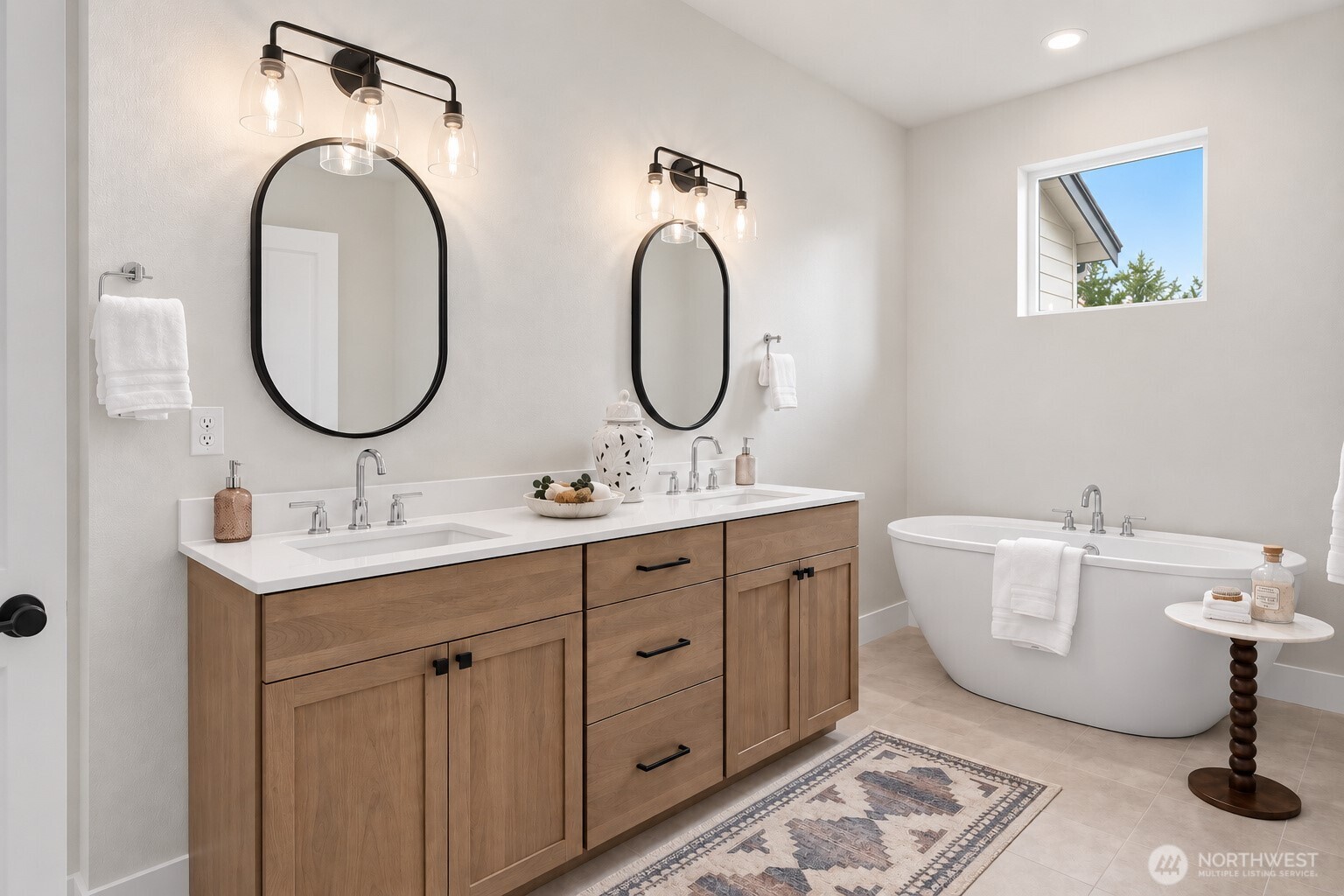 414 222nd Place Property Photo 8