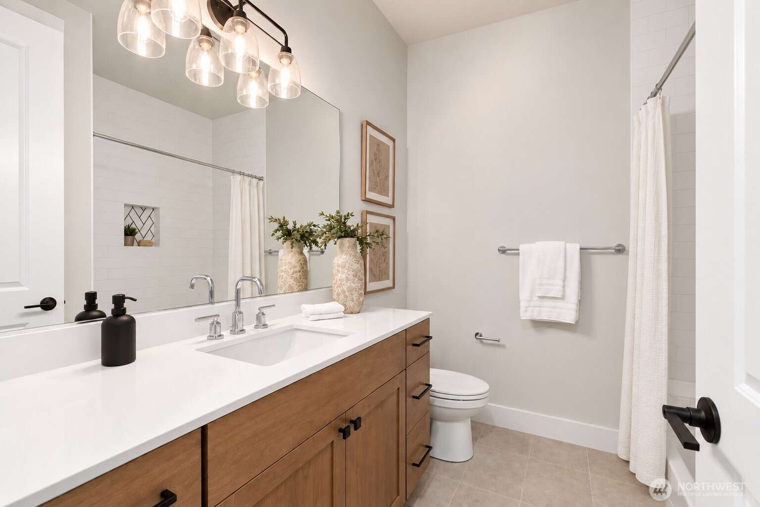 414 222nd Place Property Photo 12