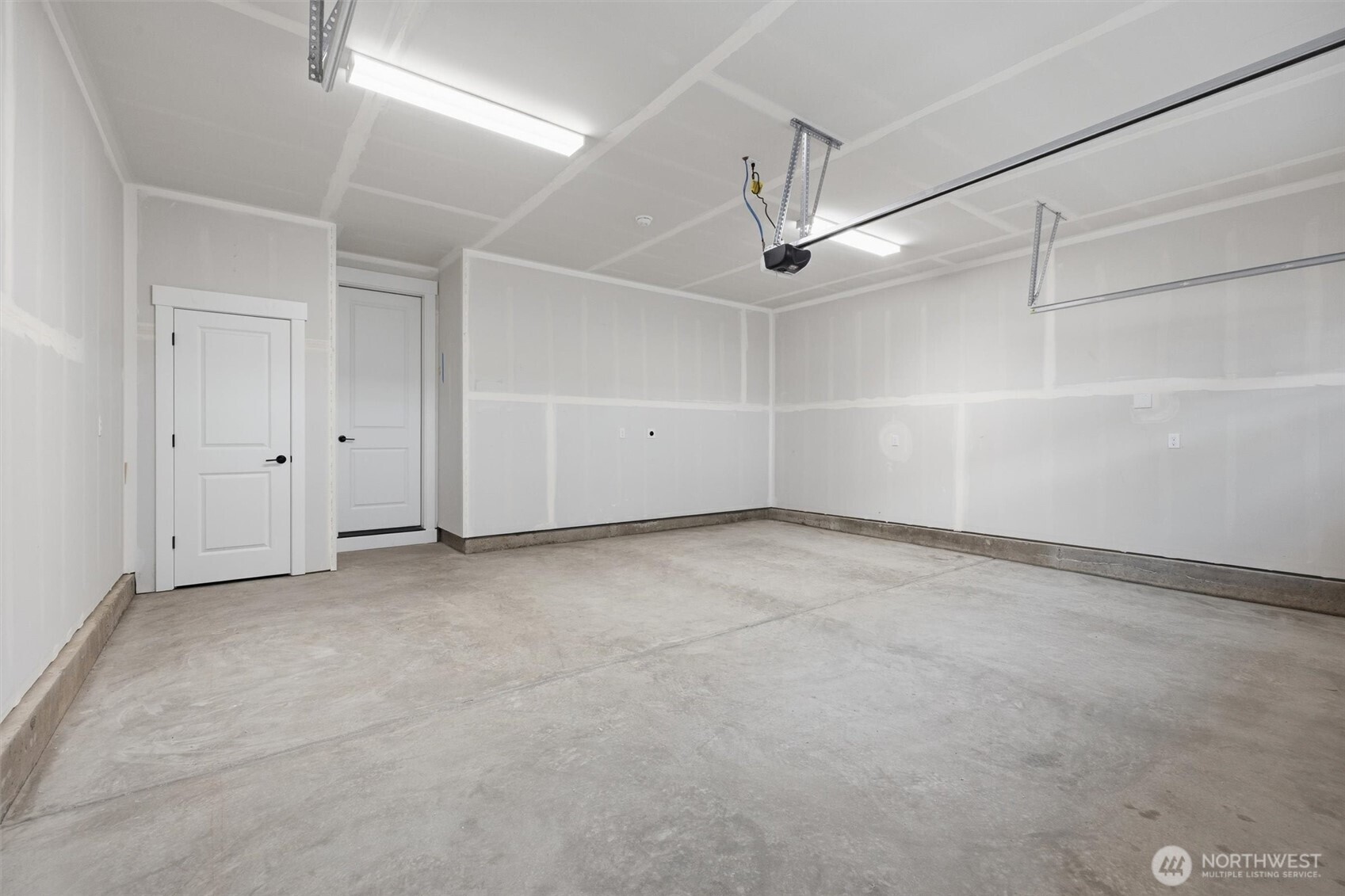 414 222nd Place Property Photo 15