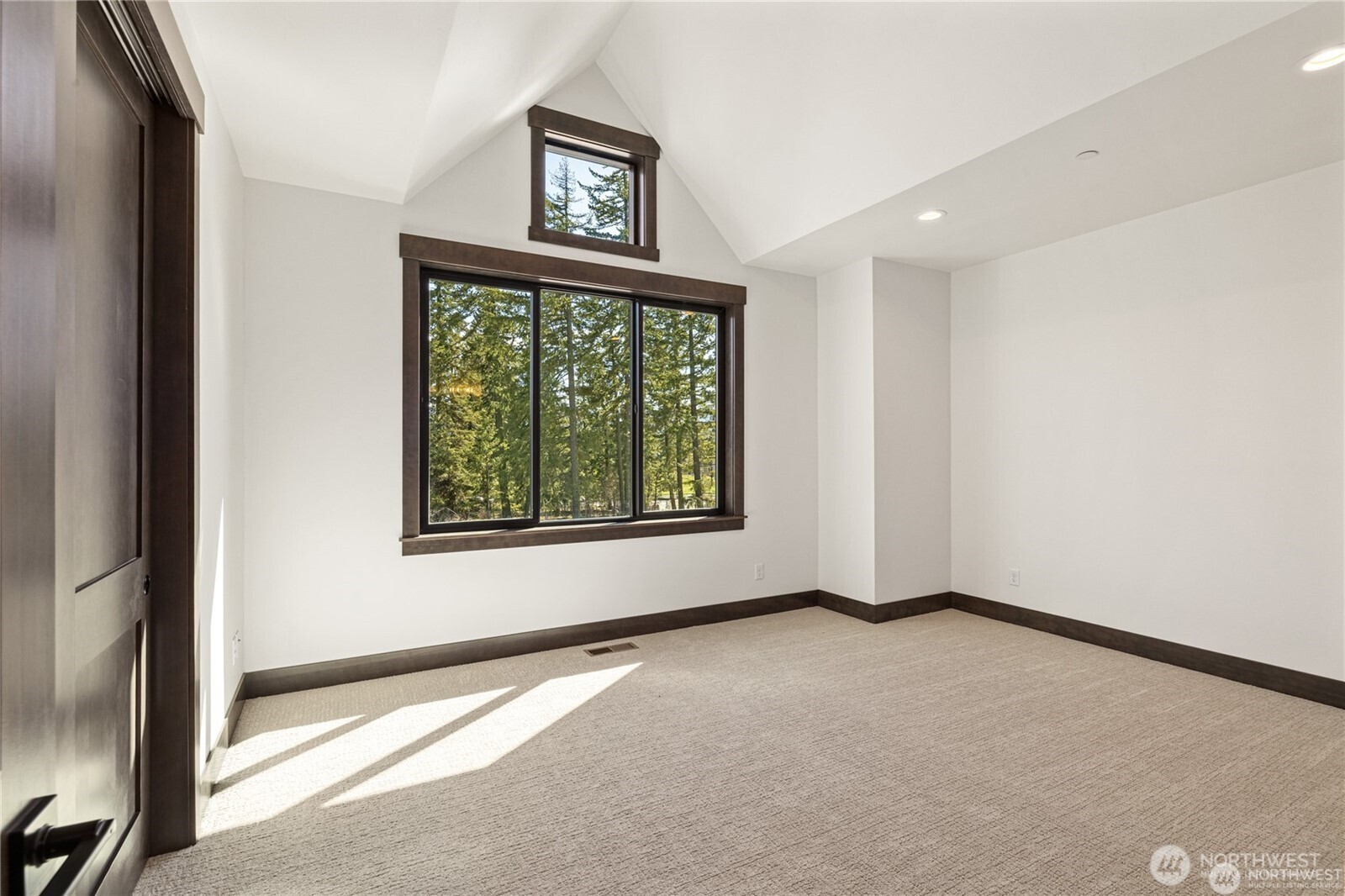 121 Riverbend Loop Property Photo 10