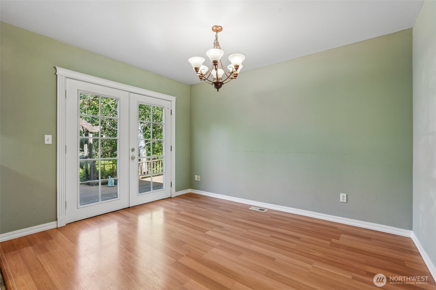 1153 Nw 7th Way Property Photo 6