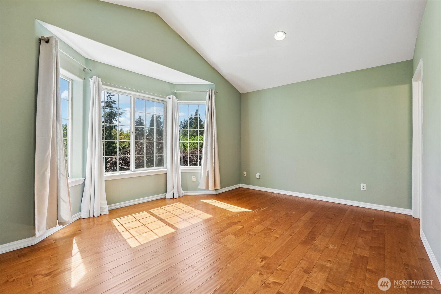 1153 Nw 7th Way Property Photo 9