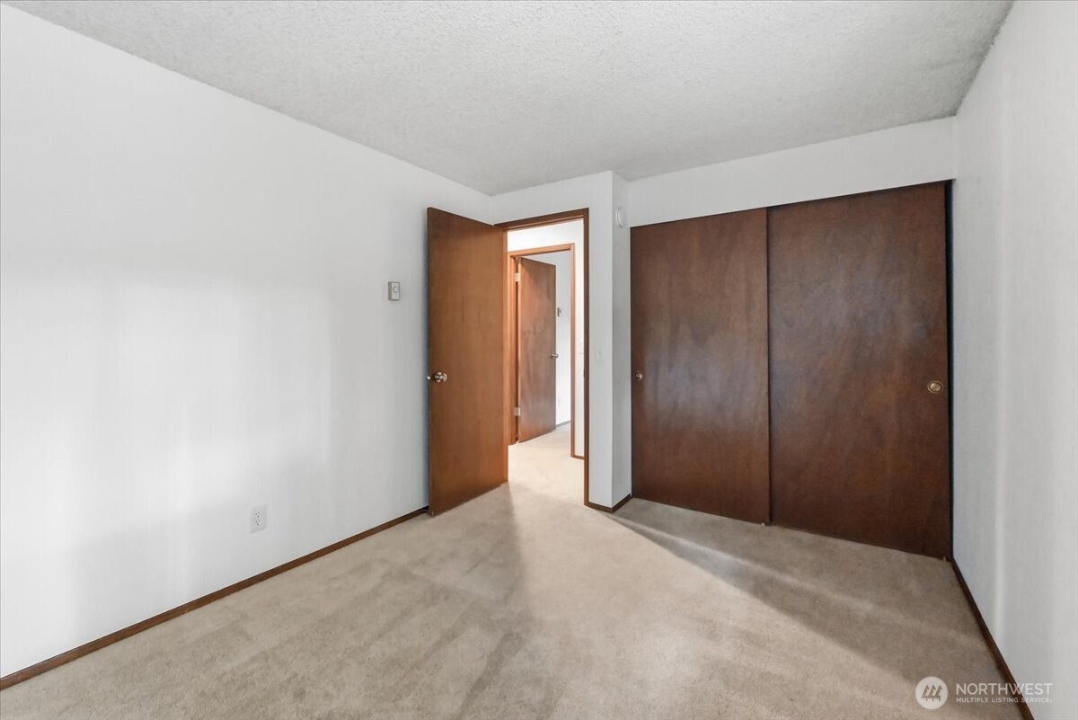 19433 28th Avenue D Property Photo 10