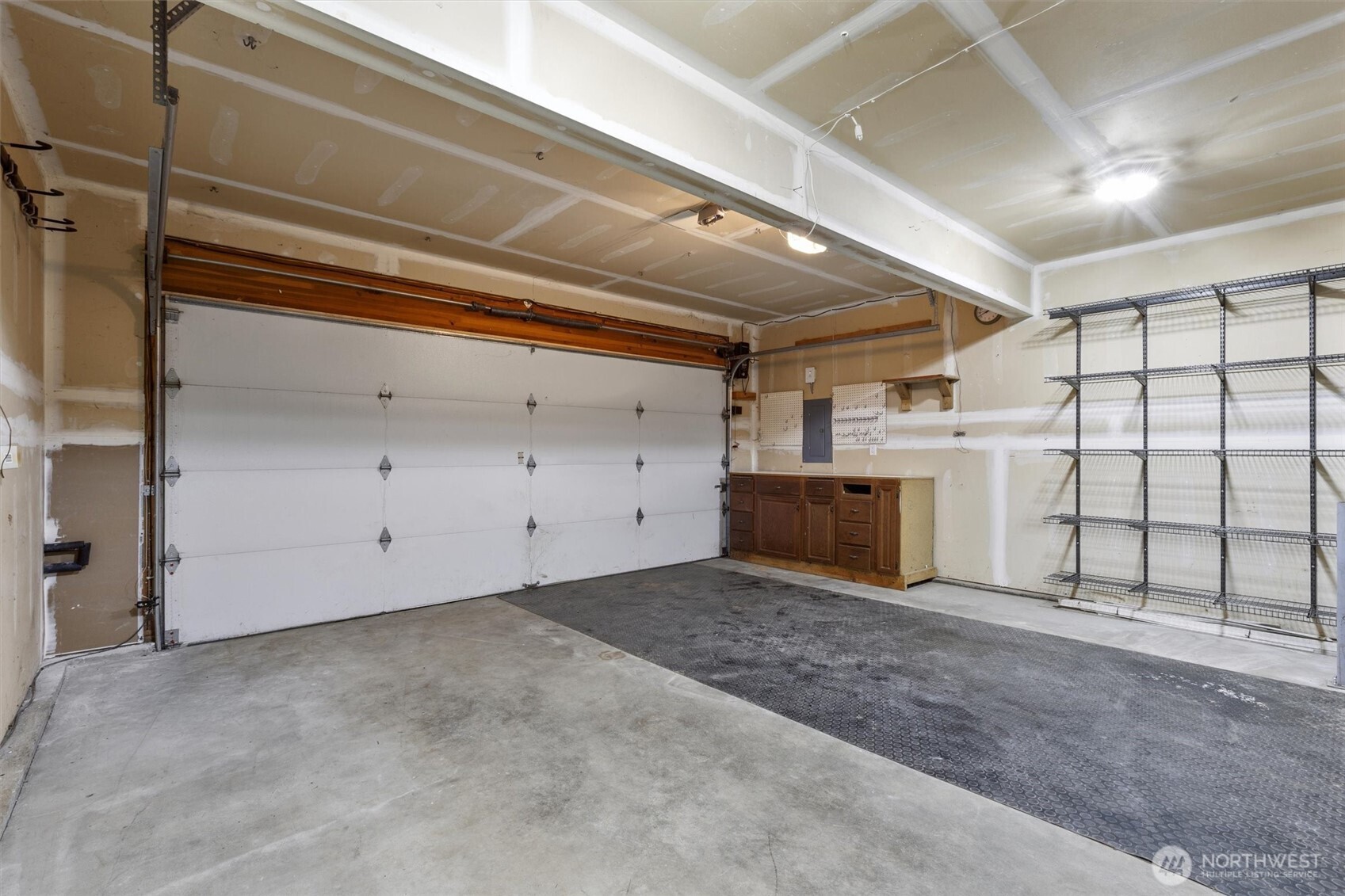 610 Date Avenue Property Photo 28