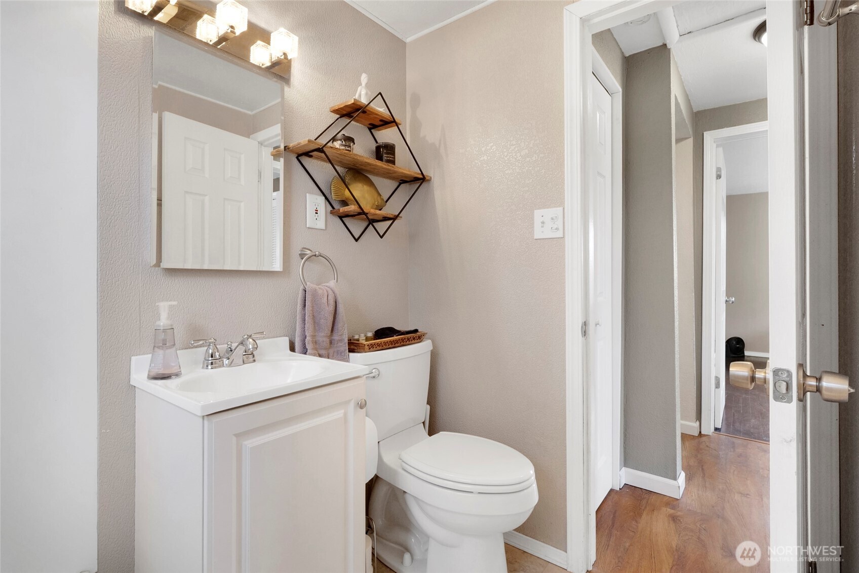 1212 W Concord Avenue Property Photo 29