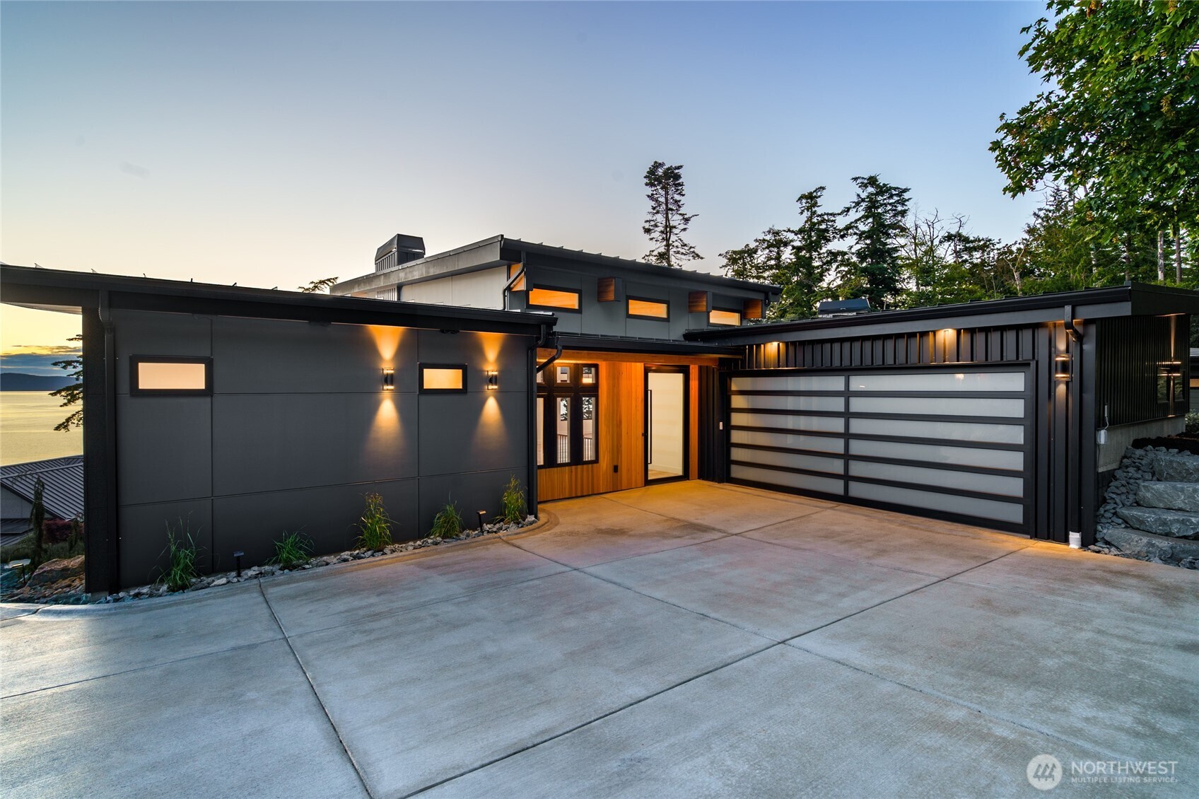 4209 Navigator Lane Property Photo 33