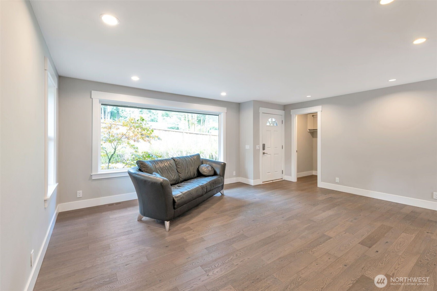 18828 156th Avenue Property Photo 9