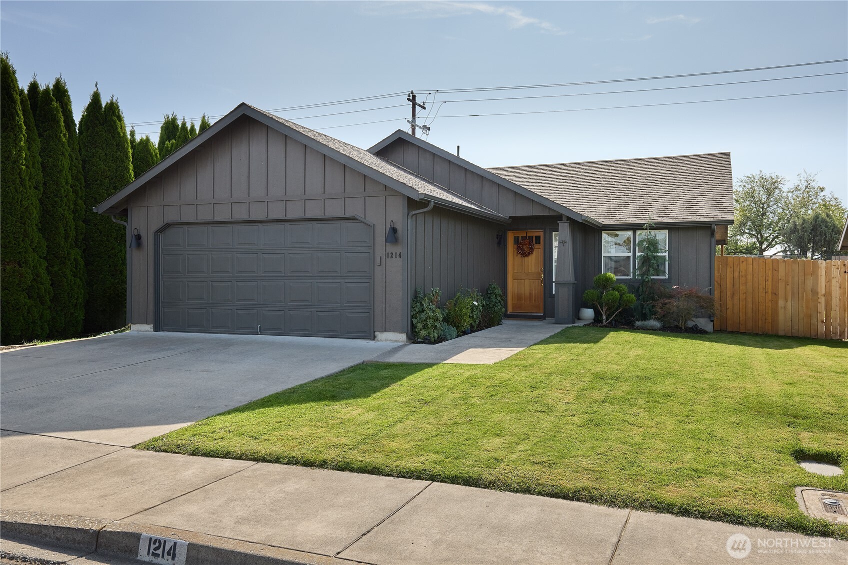 1214 Se Scenic View Dr Property Photo 1