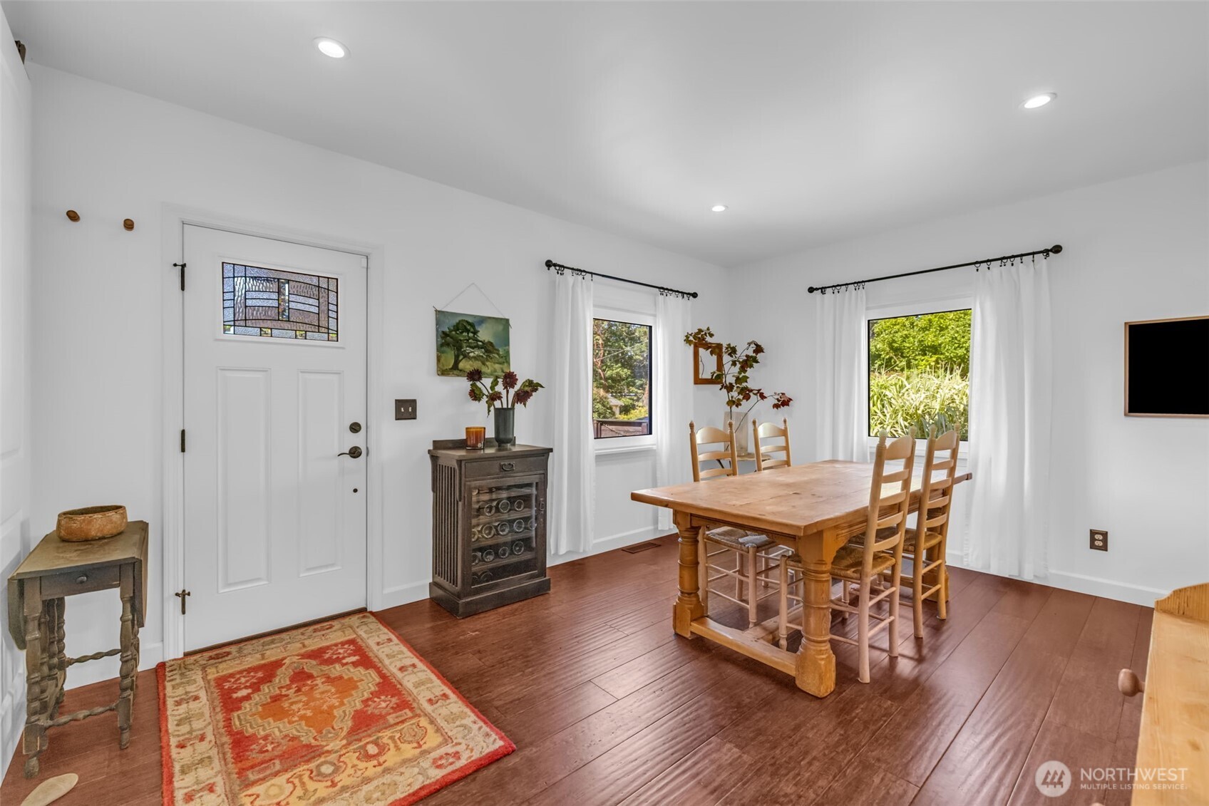 14332 Phinney Avenue Property Photo 6