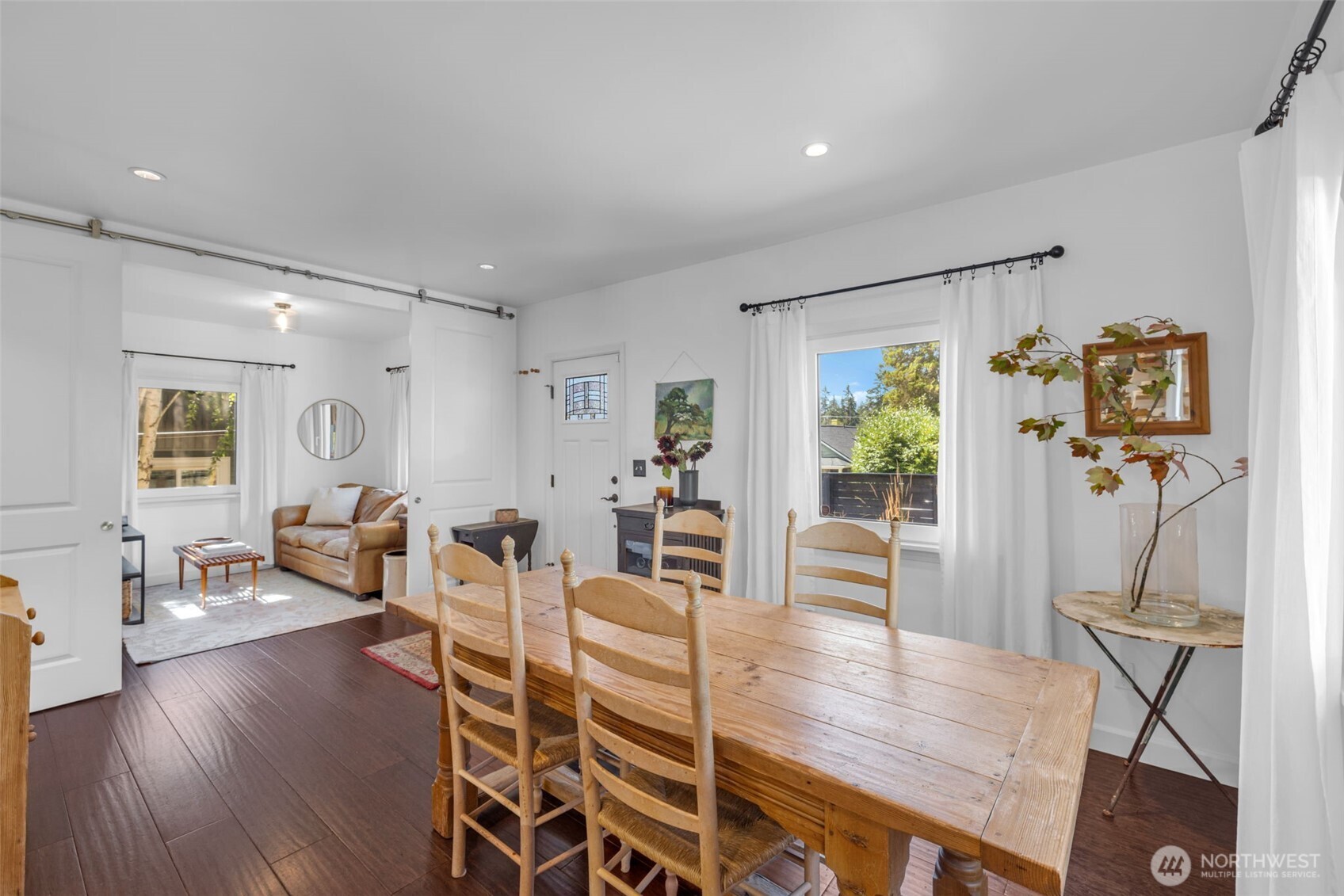 14332 Phinney Avenue Property Photo 9