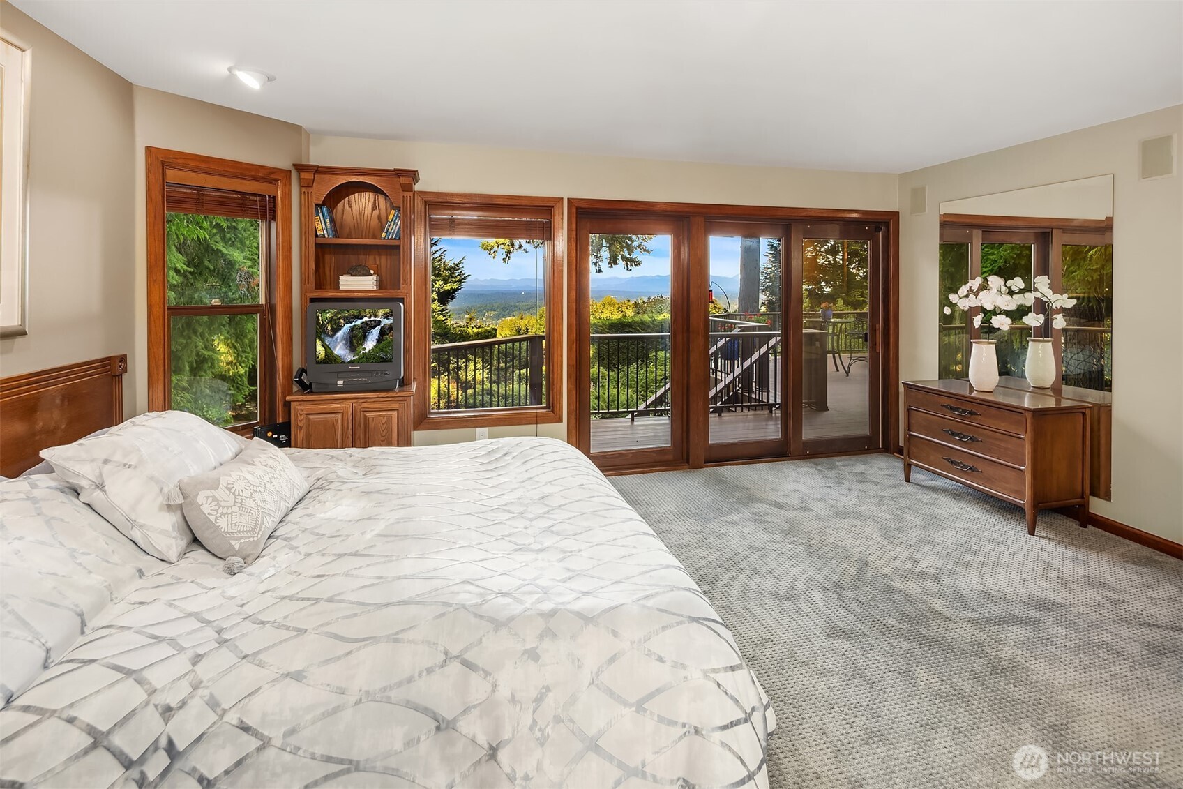 5902 172nd Place Property Photo 19