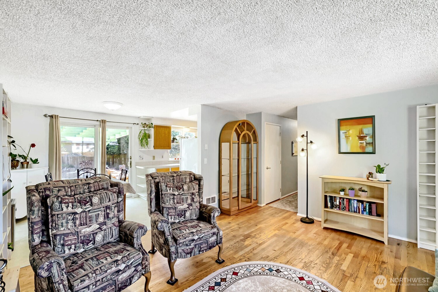 9307 3rd Place Property Photo 7