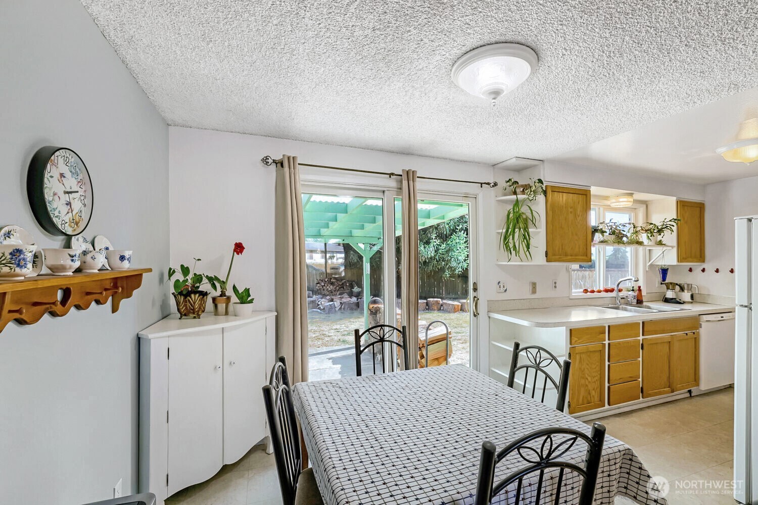 9307 3rd Place Property Photo 10