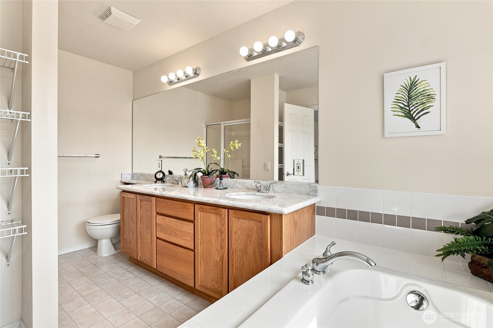 2527 143rd Street A Property Photo 17