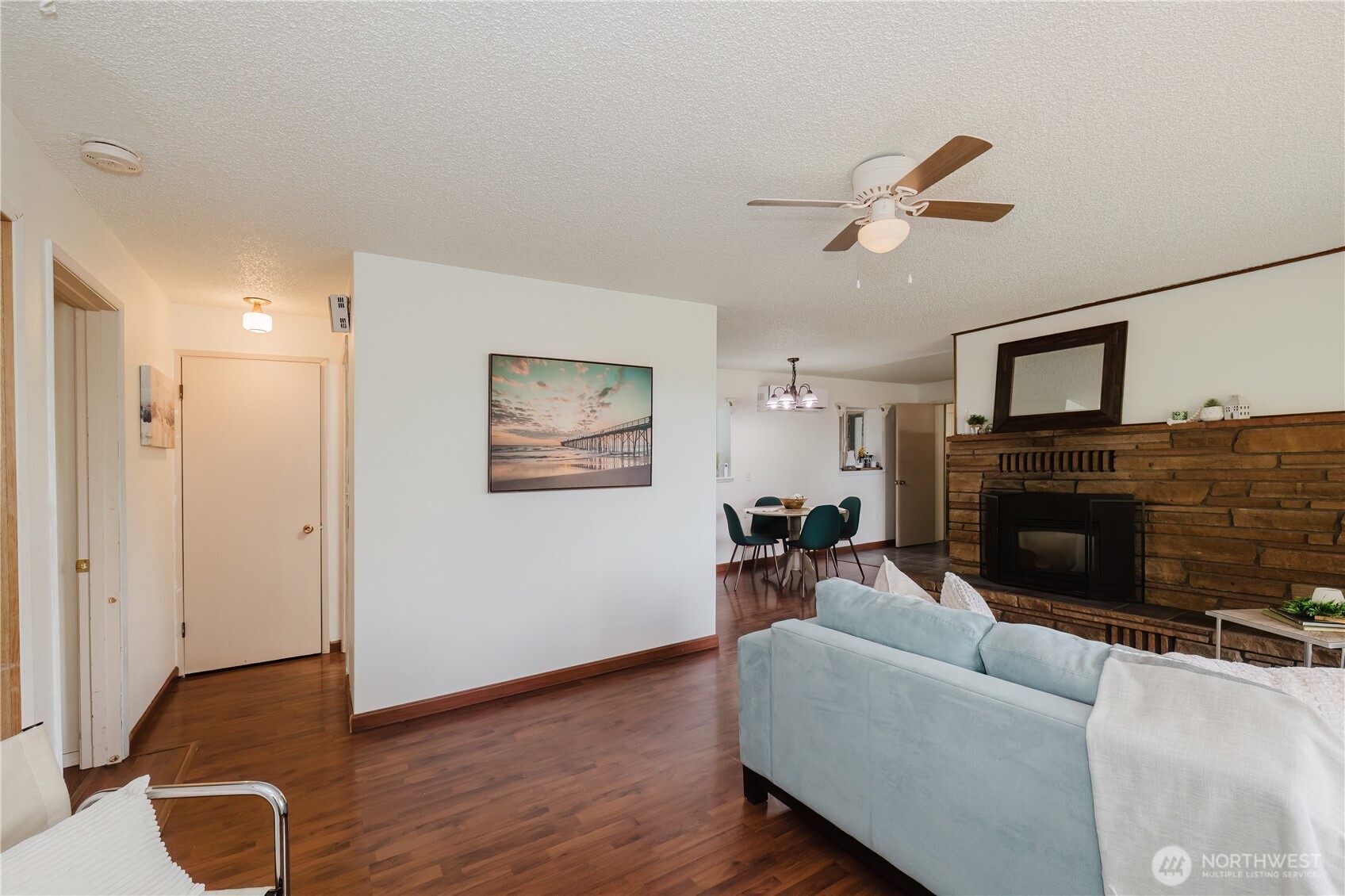 2162 Harding Avenue Property Photo 4