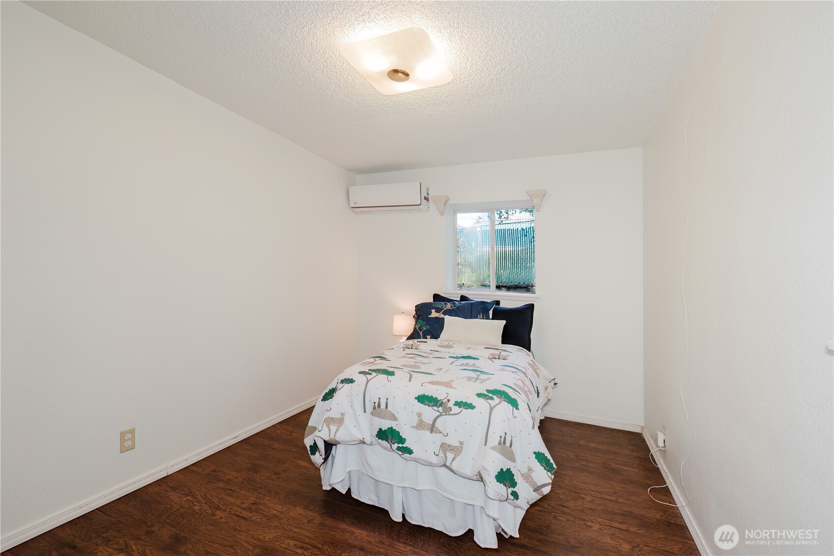 2162 Harding Avenue Property Photo 18