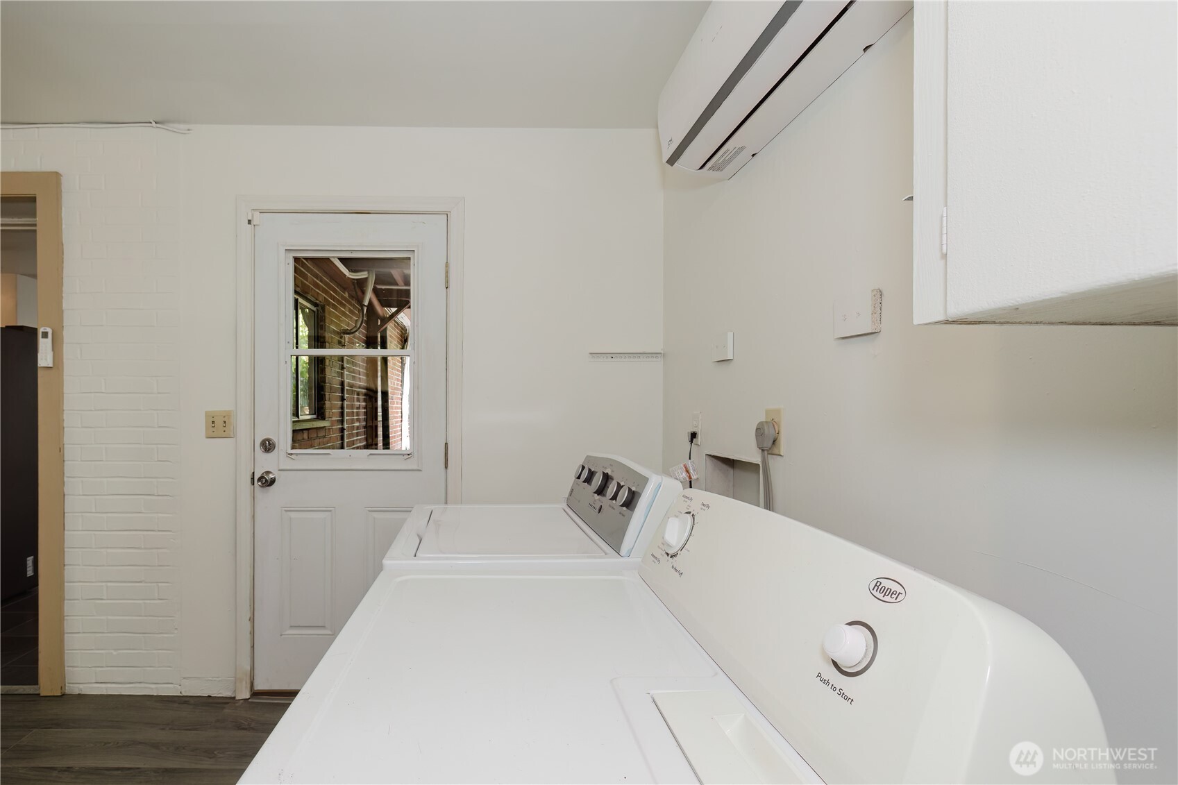 2162 Harding Avenue Property Photo 23