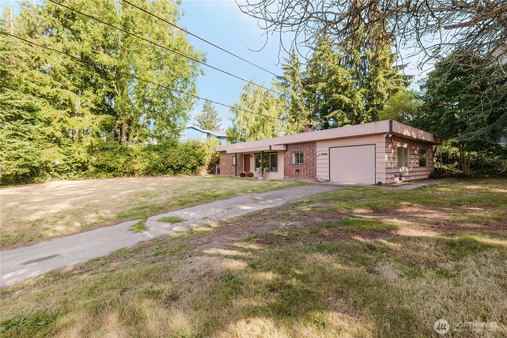2162 Harding Avenue Property Photo 27