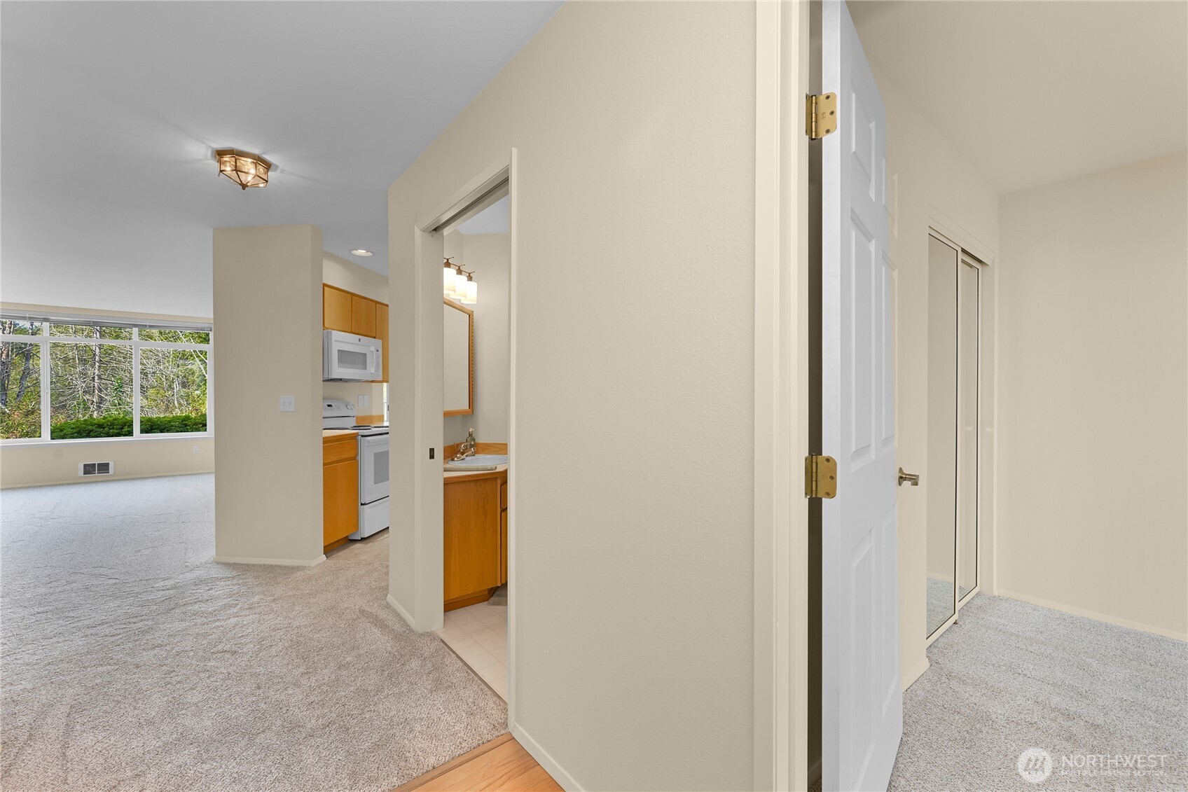 5090 Festival Boulevard 1b Property Photo 23