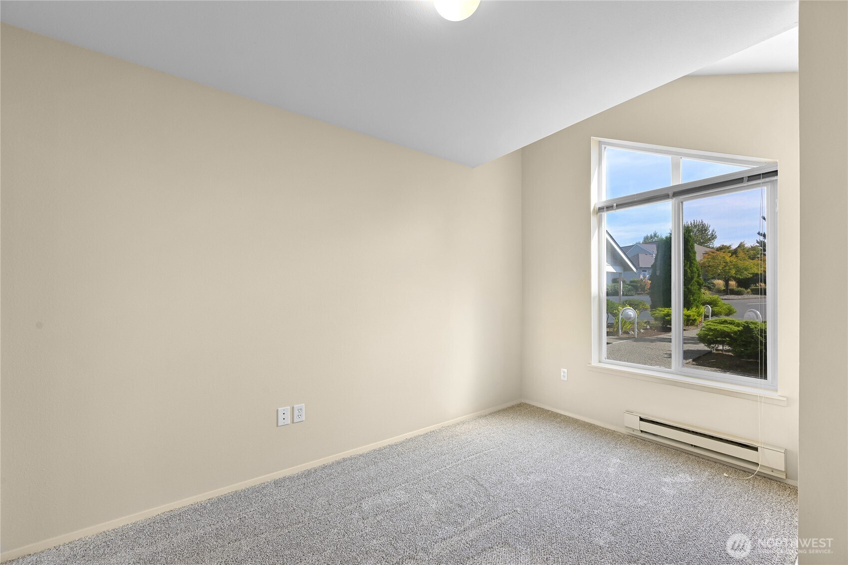 5090 Festival Boulevard 1b Property Photo 24