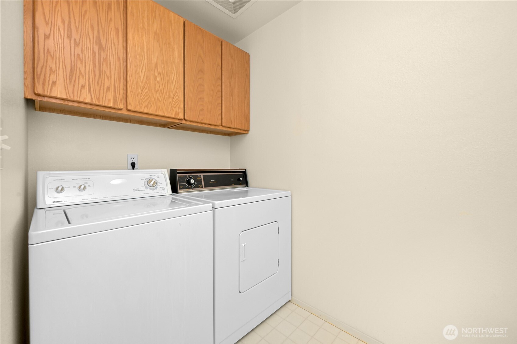 5090 Festival Boulevard 1b Property Photo 27