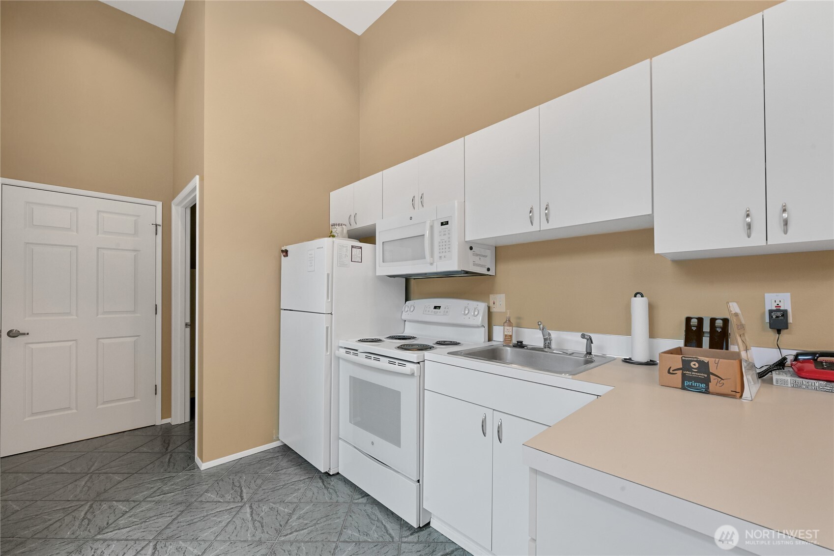 5090 Festival Boulevard 1b Property Photo 37