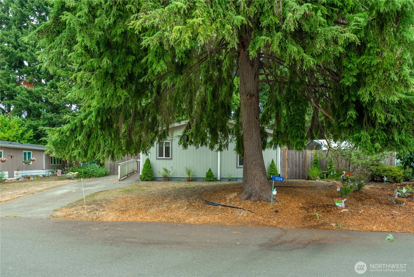 5526 Yakima Lane Property Photo 3