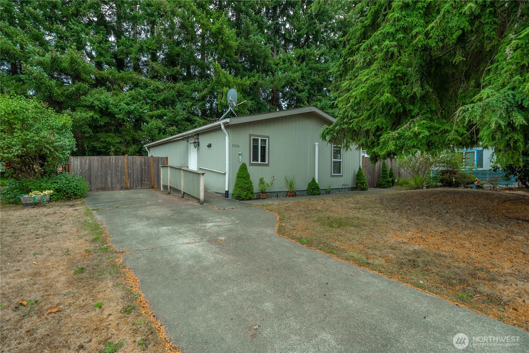 5526 Yakima Lane Property Photo 4